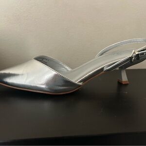Lulu's Shiny Silver Slingback Heels